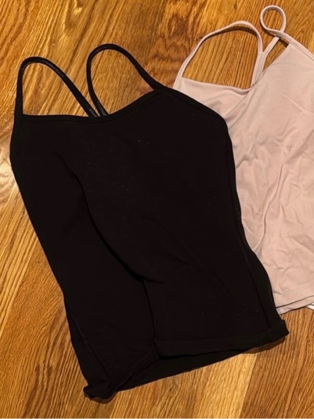 Lululemon power Y tank sizes 2 - 4 (black (4), & pale lilac(2)